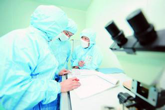 从拜耳备受争议的收购计划，看全球制药巨头的转型方式