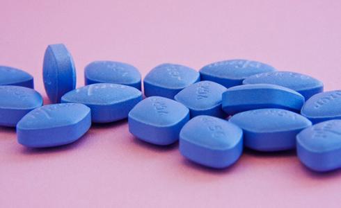 药品销售榜大变样！政策促洗牌，企业如何守护大品种？